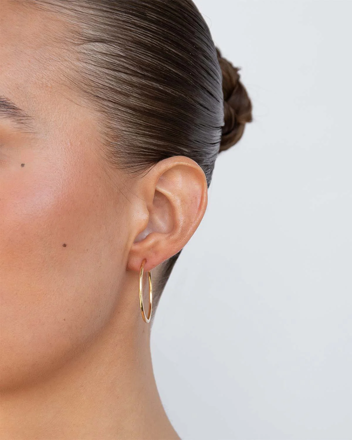 30mm Sleeper Hoops | 9k Solid Gold - Image 4